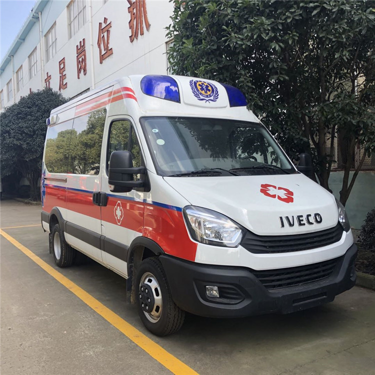 IVECO μεσαίας ισχύος ασθενοφόρο 130 τύπος 4*2 πρώτων βοηθειών diesel Km/H