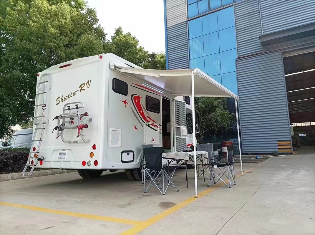 Ταξιδιωτικό τροχόσπιτο RV Camper Motorhome γυμνό με κερί από πλοίο Roro ή πλοίο χύδην
