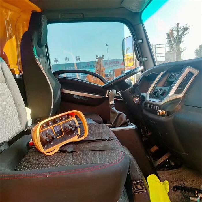 90 km/h Max Speed Aerial Work Platform Truck Για φορτηγά λειτουργίας σε μεγάλο υψόμετρο