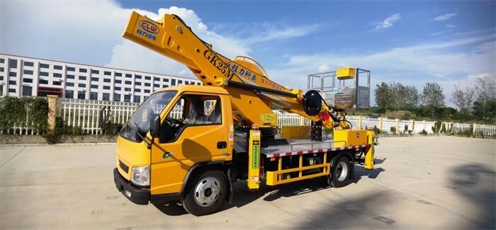 132HP Euro 5 Αεροκίνητο φορτηγό πλατφόρμας εργασίας από Dongfeng Πολυδιάστατο και αποδοτικό