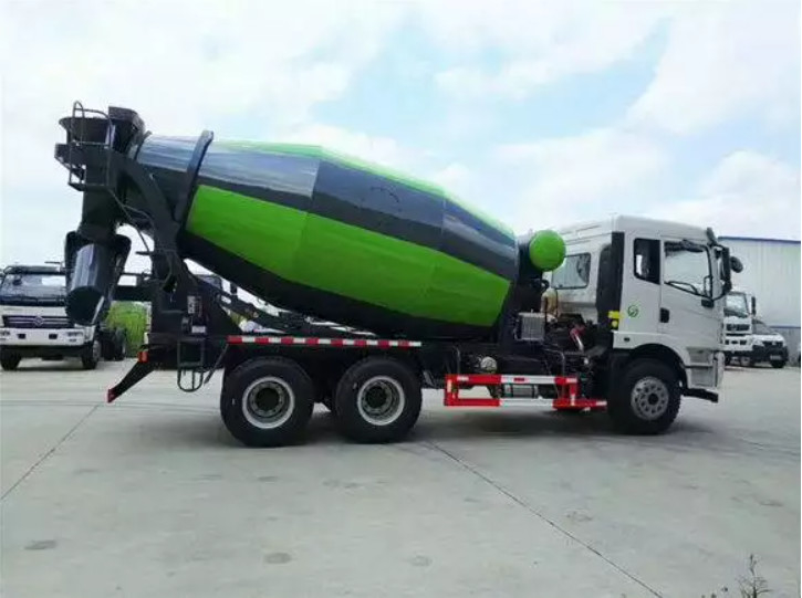 6*4 Drive Form Truck Mixer με 3825 1350 mm βάση τροχών και 336 ίππους ισχύος