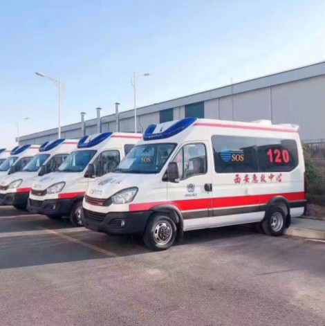 3750 χιλιοστόμετρα τροχοπέδης Επείγοντα ασθενοφόρο με ονομαστική ισχύ 103 kW και βάρος 3700 kg