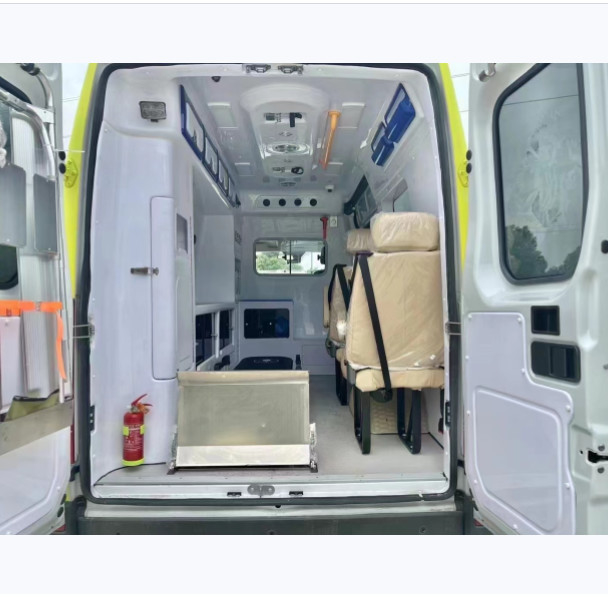 4*2 Iveco ασθενοφόρα Euro 6 κλασικό όχημα διάσωσης έκτακτης ανάγκης με μέγιστη ταχύτητα 145km/h
