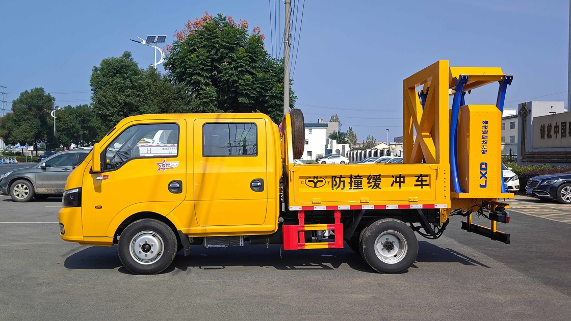 Τελαχιστοποιητικό φορτηγό Dongfeng 101 Max Speed Anti-Collision Buffer Attenuator Τελαχιστοποιητικό για πώληση