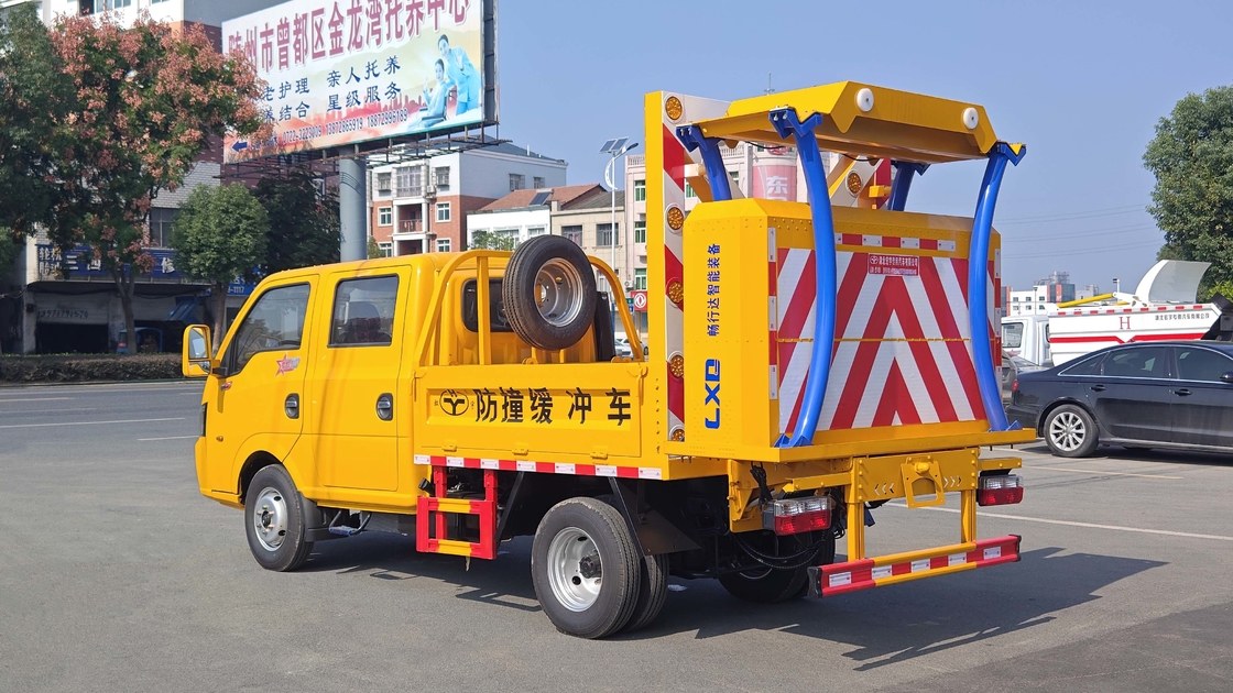 Τελαχιστοποιητικό φορτηγό Dongfeng 101 Max Speed Anti-Collision Buffer Attenuator Τελαχιστοποιητικό για πώληση