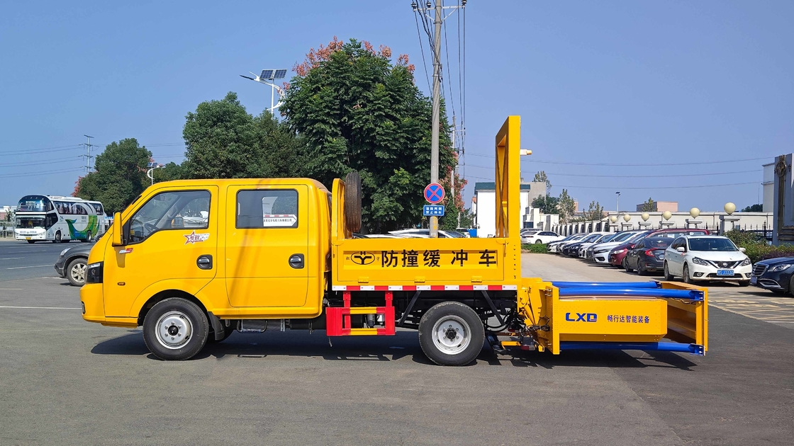 Tma Crash Truck Dongfeng Διπλή σειρά Euro 5 Πρόληψη συγκρούσεων Αντισυγκρούσεων Buffer Truck με φθηνή τιμή