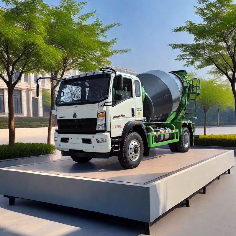 Μίνι Sinotruk HOWO 4*2 φορτηγό σκυροδέματος 8 10 12 14 16 18 20 Cbms