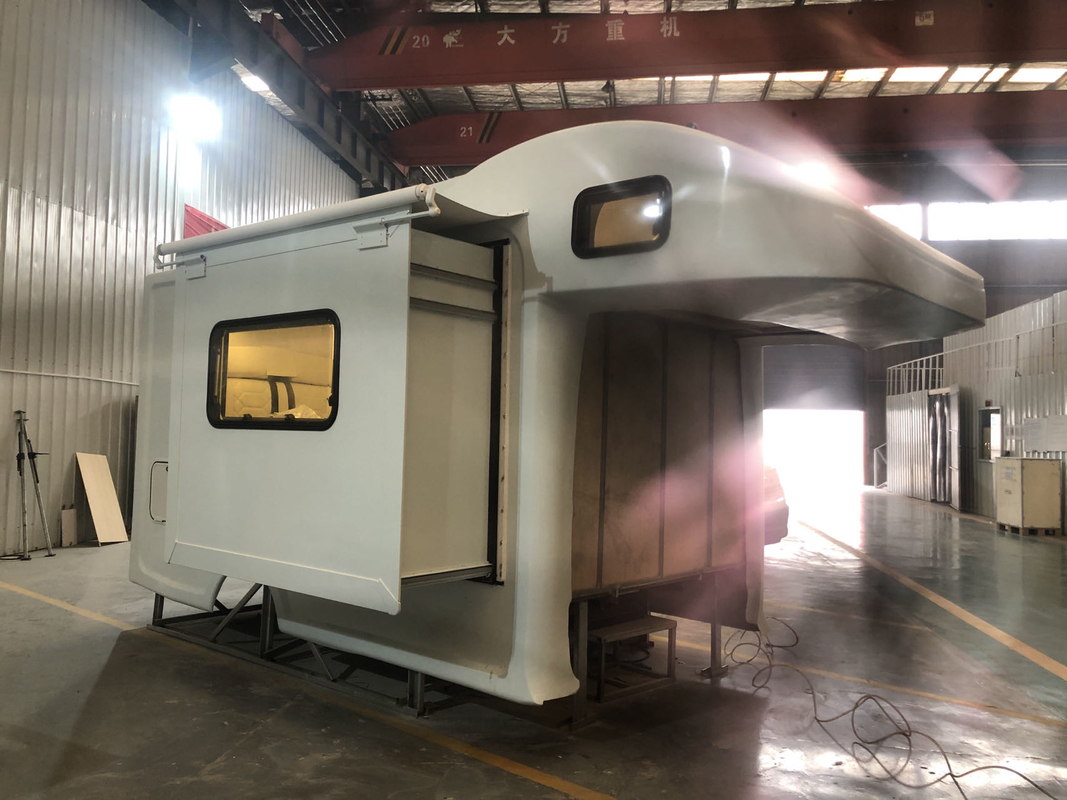 Υπαίθριο σπίτι κιβωτίων rv φίμπεργκλας Caravan Van Decorated Shell 220V