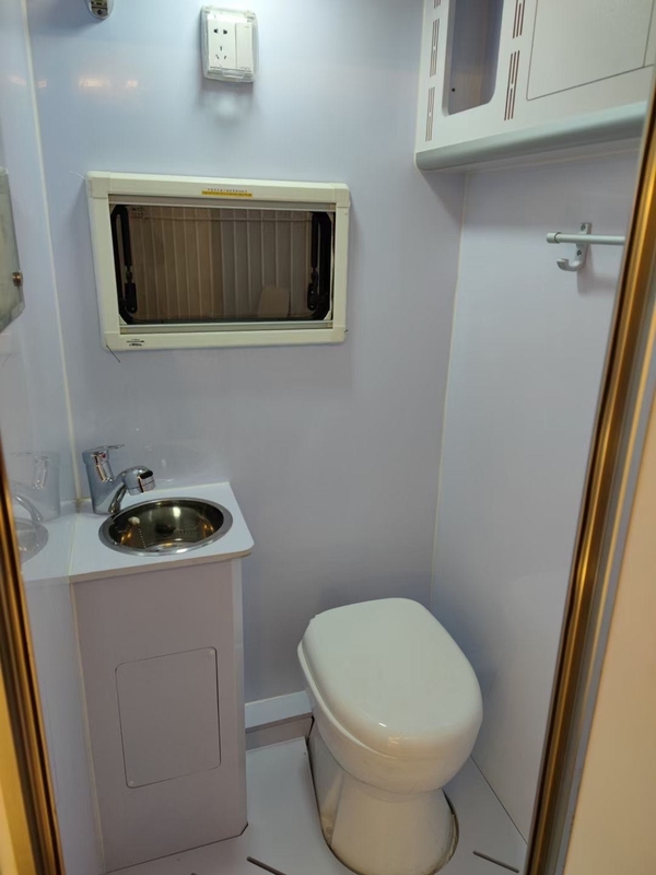 Υπαίθριο σπίτι κιβωτίων rv φίμπεργκλας Caravan Van Decorated Shell 220V